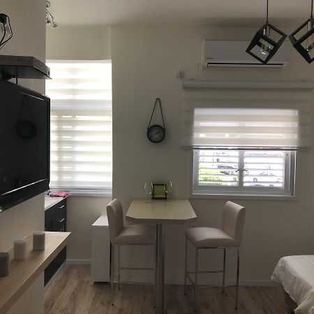 Studio Apartment In Bat-Yam Bat Jam Exteriér fotografie